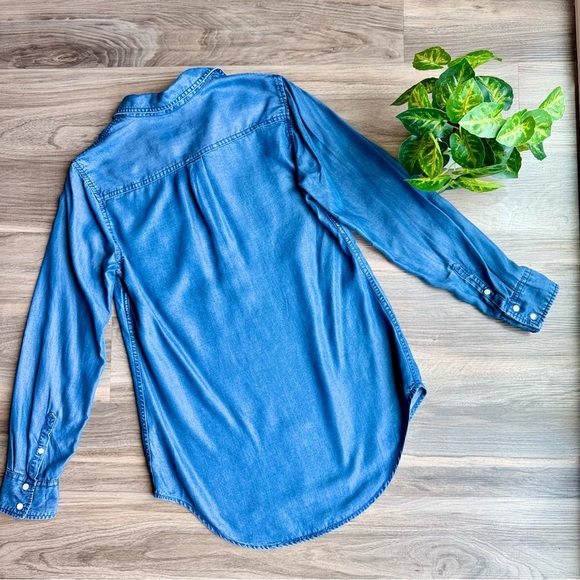 A New Day Chambray Tunic Shirt Long Sleeve with Pockets Soft 100% Lyocell Size M - Picture 11 of 12